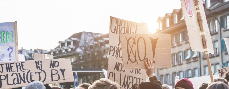 Молодые люди становятся главными действующими лицами климатических саммитов