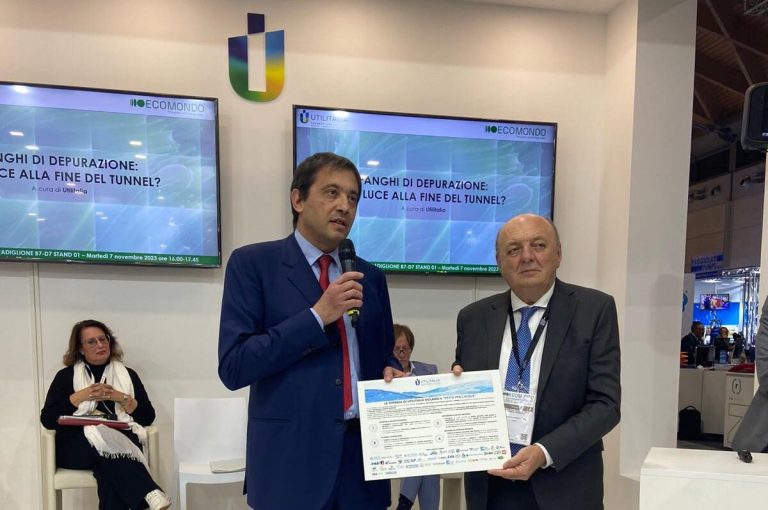 Ecomondo, Utilitalia передает «Водный пакт» министру Пичетто