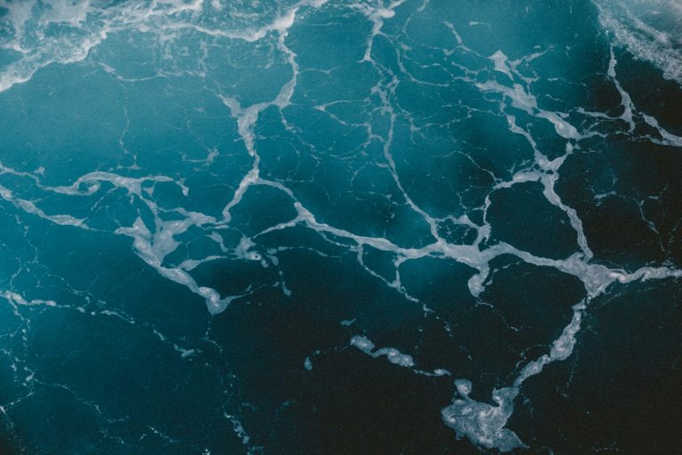 Опреснение солнечной энергии: теперь и без батарей