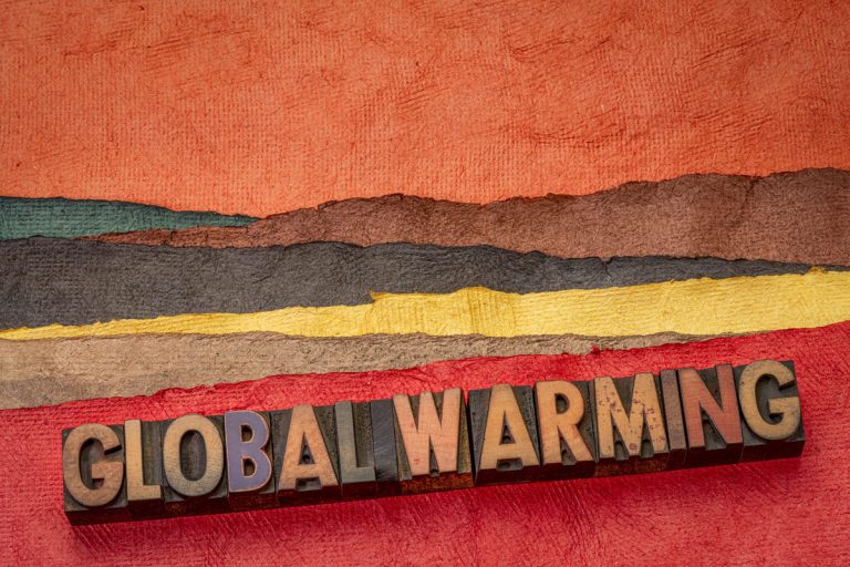 Коперник, это первый год с температурой выше 1,5°C.