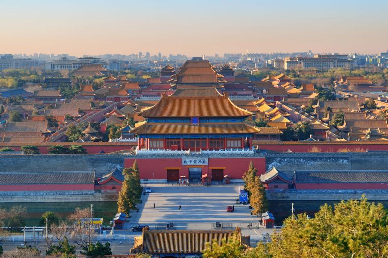 Глобальное загрязнение и облигация нагрева: роль Китая