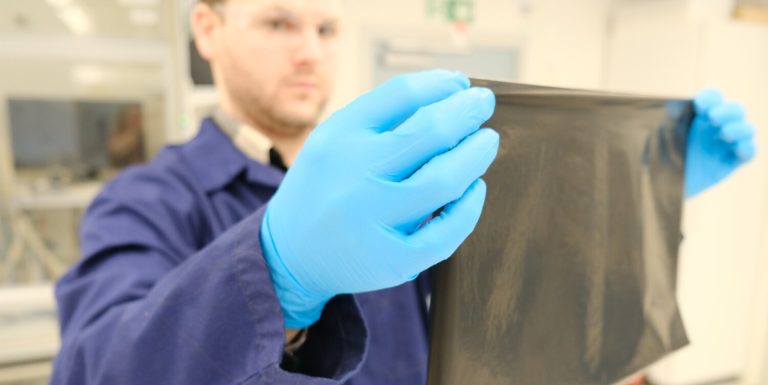 Восстановительный подход улучшает топливный элемент с протонной обменной мембраной