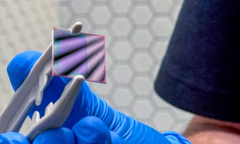 Квантовая батарея, увеличившись в 1000 раз превышает продолжительность заряда