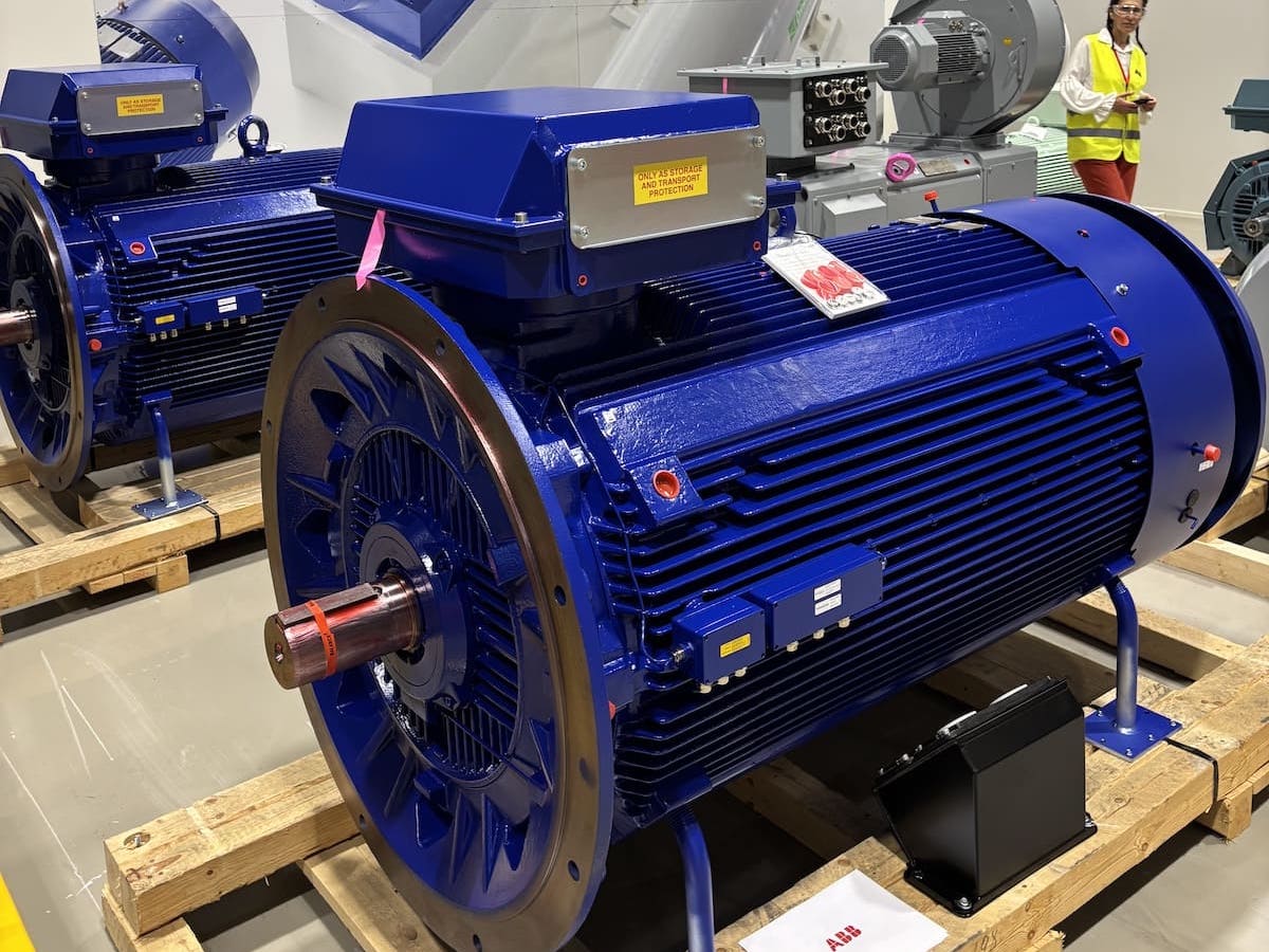 Внутри ABB Motion: инновации, эффективность и будущее двигателей с низким напряжением