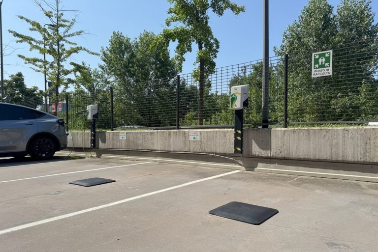 Датчики зарядных станций, чтобы разоблачить оскорбительное: инновации итальянского стартапа