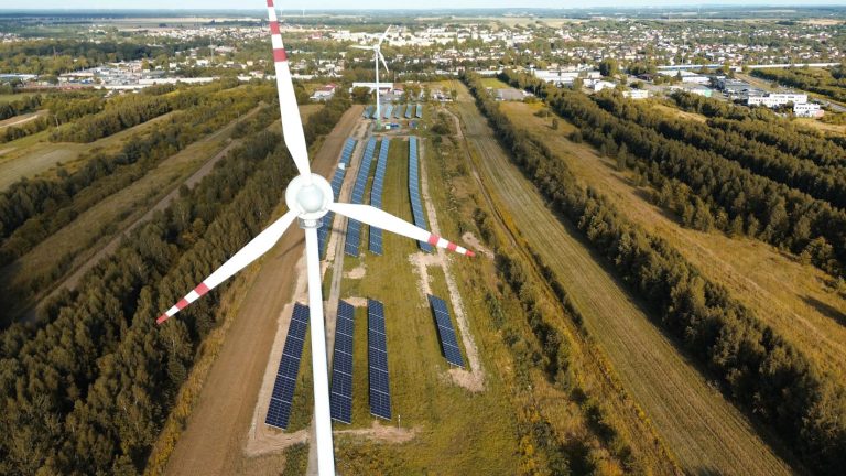 Возобновляемая мощность 2030: мир к удвоению количества установок