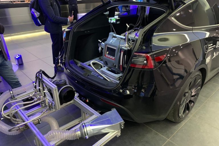 Загрязнение твердых частиц: устройство измеряет уровень загрязнения шин и тормозов электромобилей.