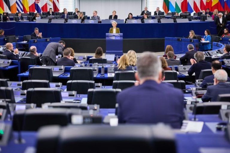 Фон дер Ляйен: чистая энергия должна свободно течь в ЕС