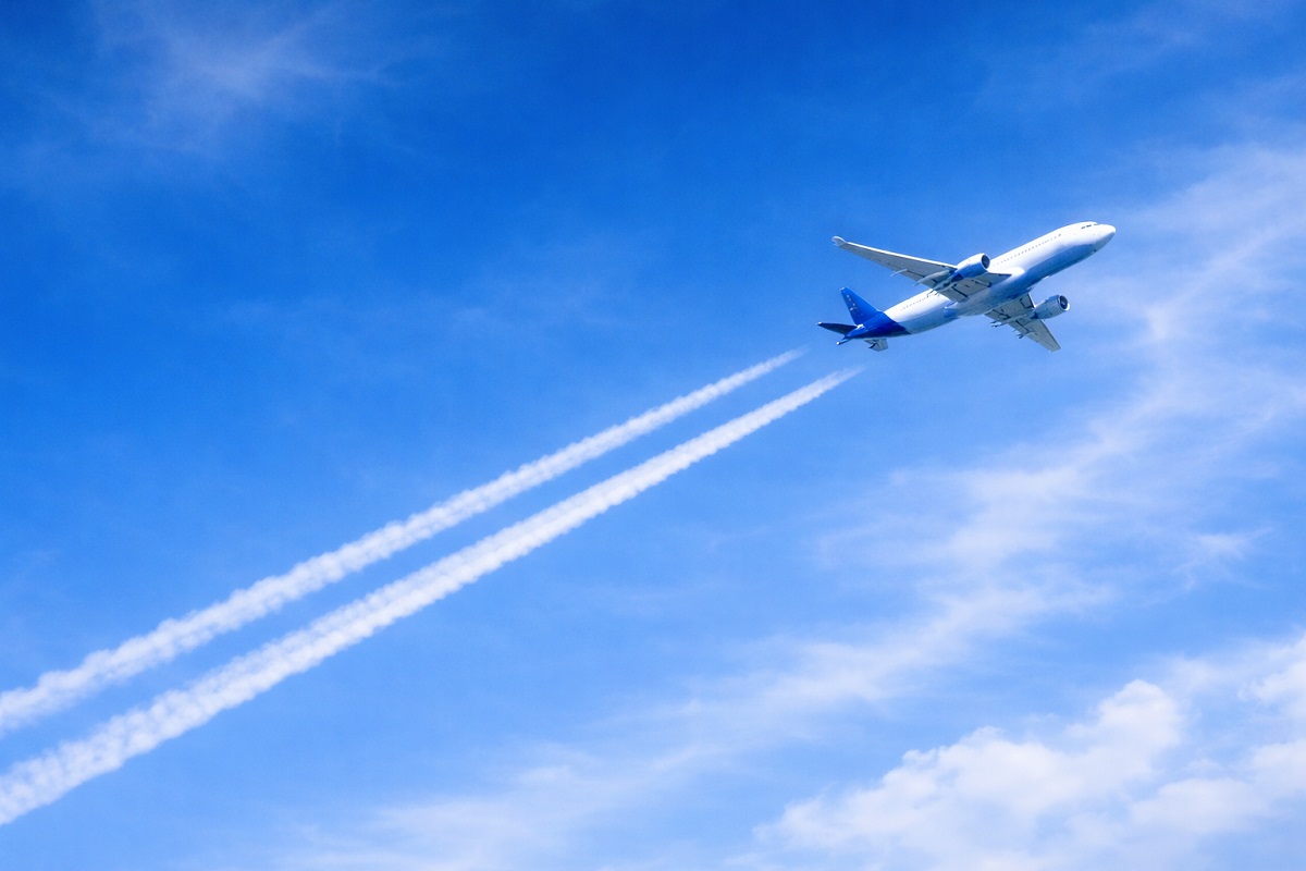 Загрязнение воздуха снижается с помощью ИИ: эксперименты Google и American Airlines