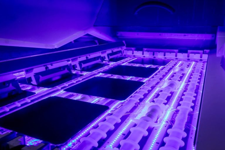 Солнечные элементы TOPCon: прорыв, который сокращает серебро на 90%