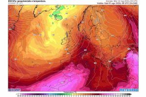 Погода: африканская жара достигает пика, в некоторых регионах ожидаются грозы и первое похолодание