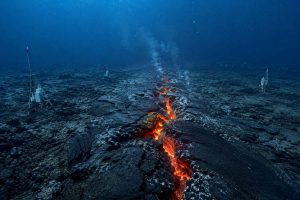 Впервые мы увидели рождение океанической коры: 160 миллионов кубических метров лавы за 16 дней