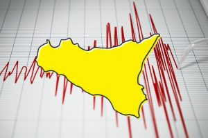 Живу на Сицилии и расскажу об бесконечной серии землетрясений и о предупреждении о цунами